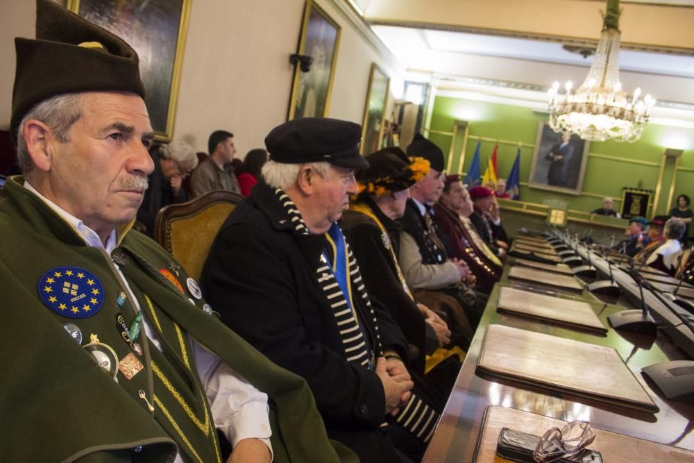 Acto de las cofradías en el Ayuntamiento de Oviedo