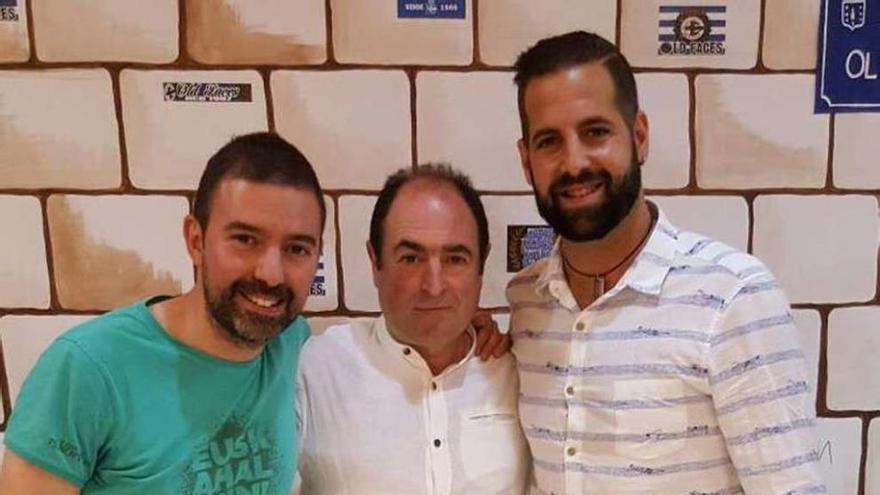 Sabín Bilbao, en el centro, con David Pena y Miguel Morandeira.