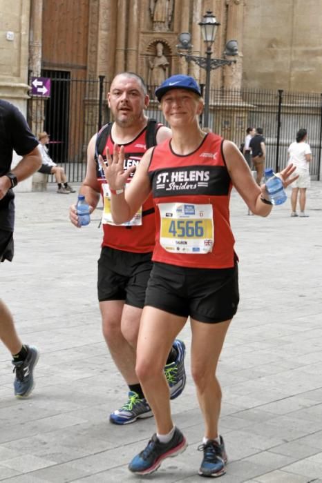 9.000 Läufer aus 49 Ländern gingen am Sonntag den 15.10. an den Start. In der Marathon Disziplin gingen die Deutschen leer aus.