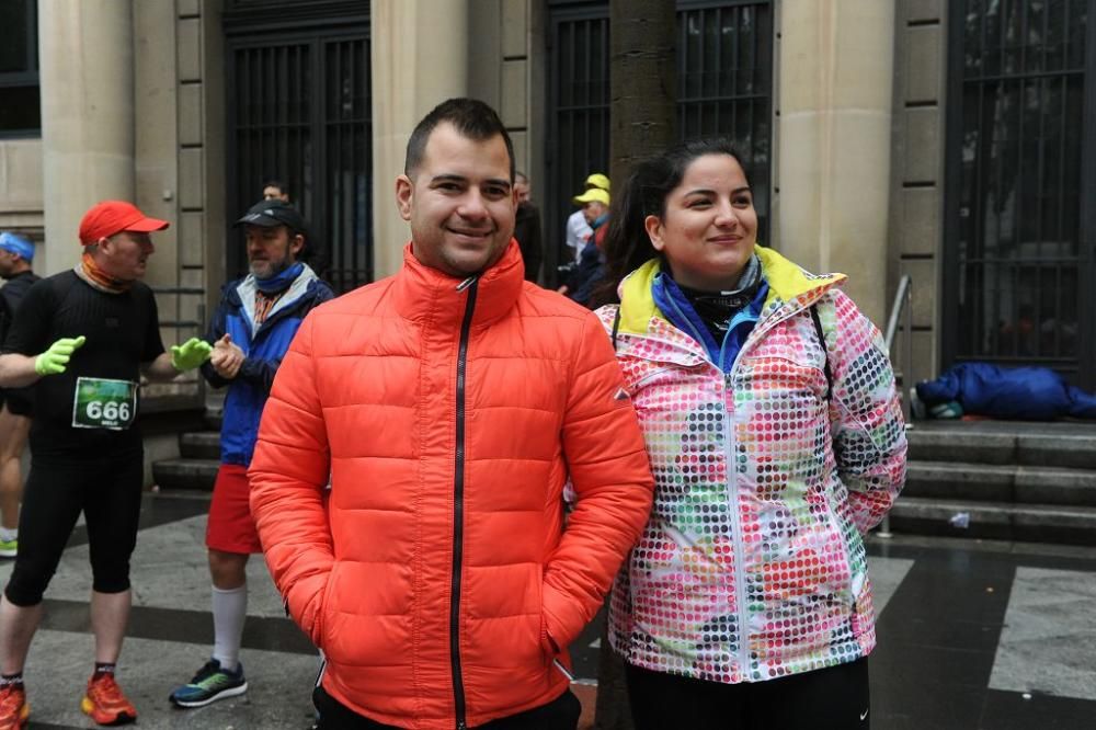 Ambiente y salida de la Maratón y Media Maratón de Murcia