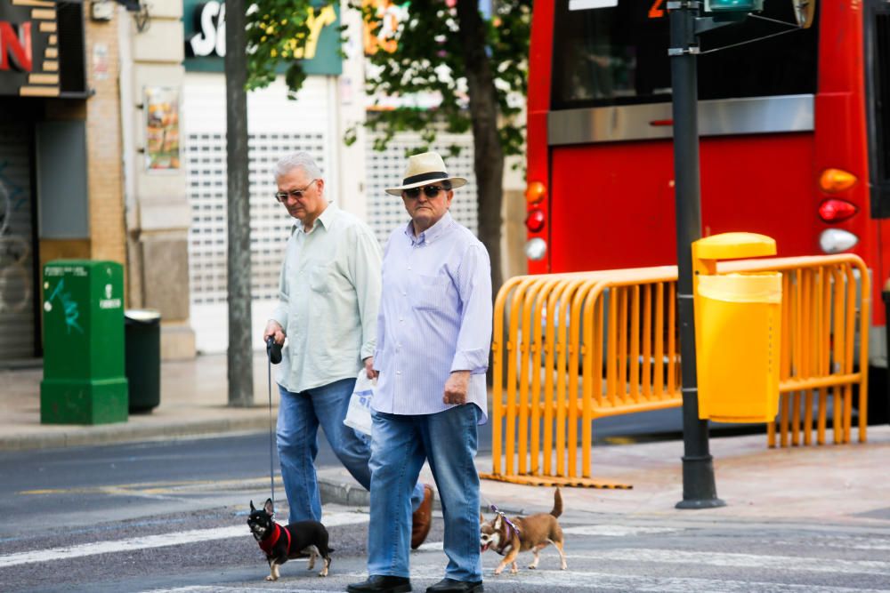 Los mayores también comienzan sus paseos