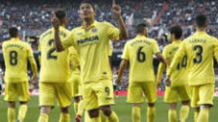 Relacionan a un delantero del Villarreal con el América