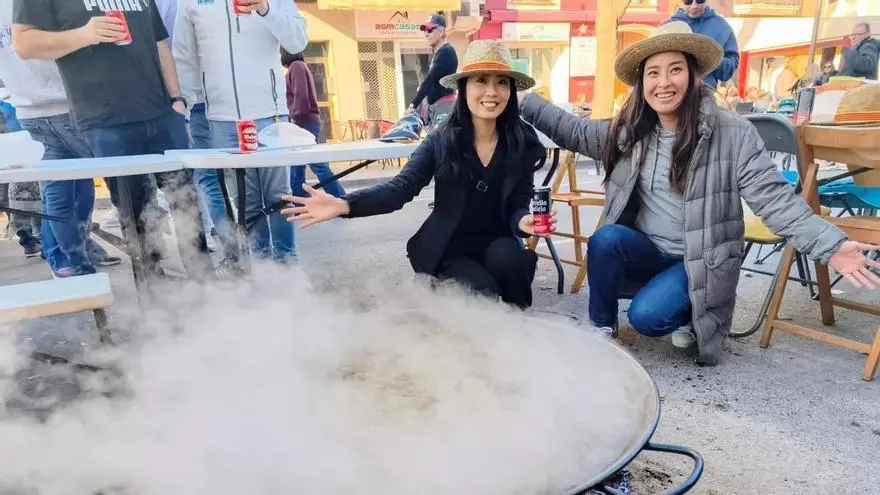 Vídeo: El Día de las Paellas de Benicàssim visto por dos visitantes de China