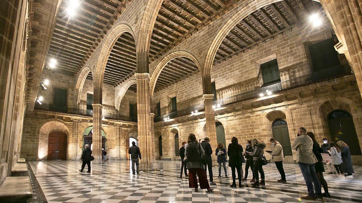 El Saló de Contractacions de la Llotja de Mar es la joya gótica del edificio del Pla de Palau.