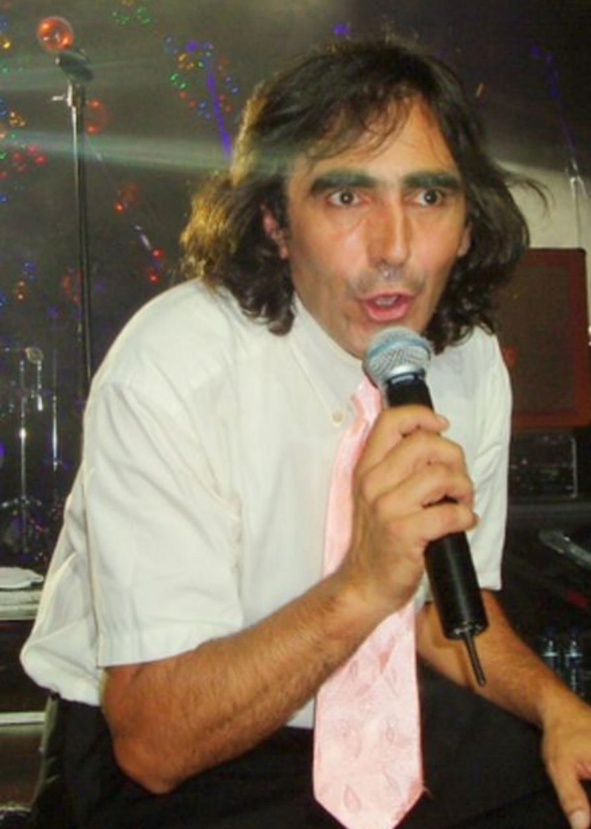 Mor Iñaki Glutamato, icona de la ‘movida’ madrilenya Mor Iñaki Glutamato, icona de la ‘movida’ madrilenya