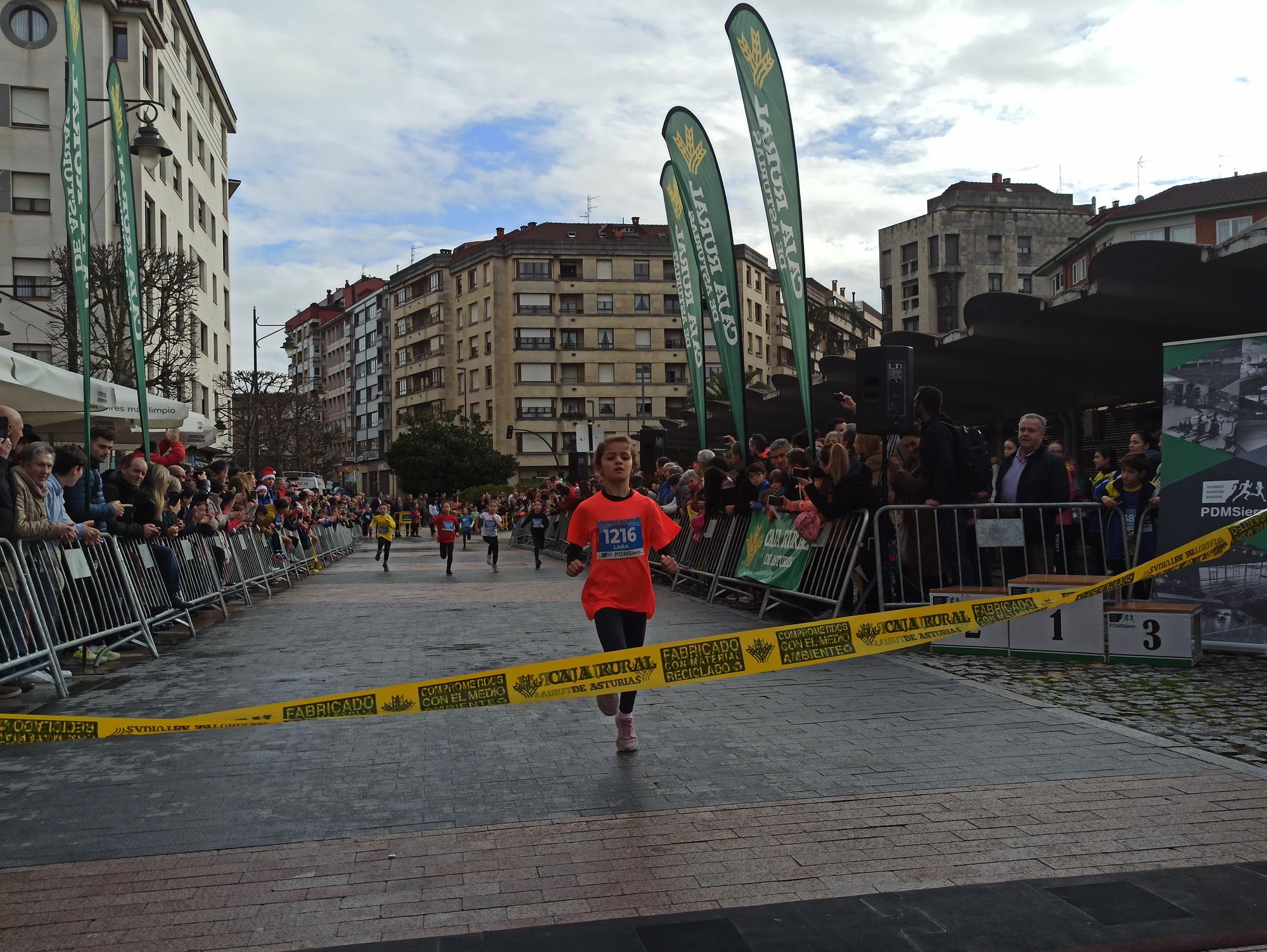 Casi 1.500 participantes disputan la carrera de Fin de Año de Pola de Siero