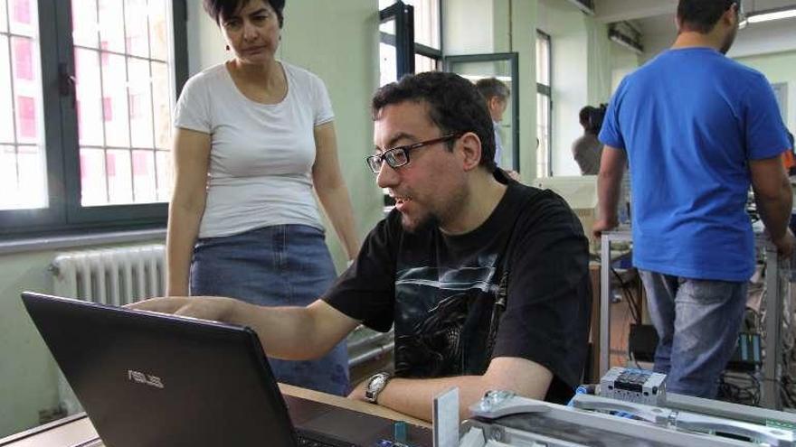 Aula de Formación Profesional en la Universidad Laboral.