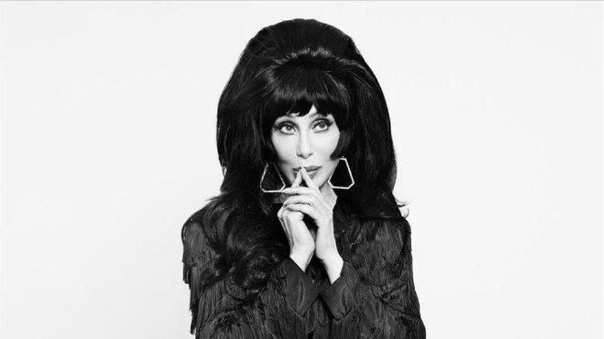 Cher celebra su 74 aniversario en una fiesta con distanciamiento social