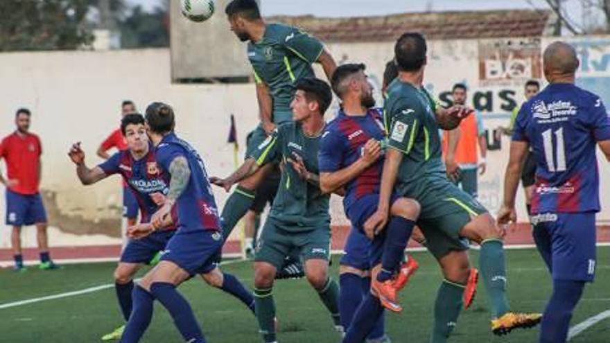 Imagen del derbi Almoradí-Orihuela del pasado domingo.