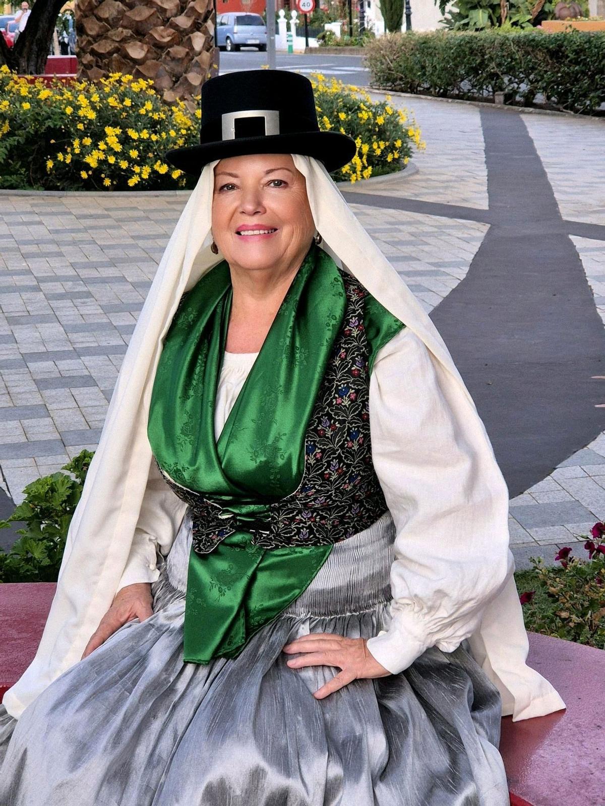Dolores Rosa Falcón Rodríguez