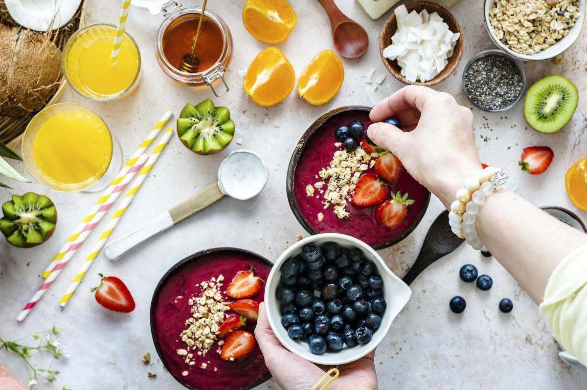 El açaí se puede tomar solo o combinado con otras frutas y cereales.