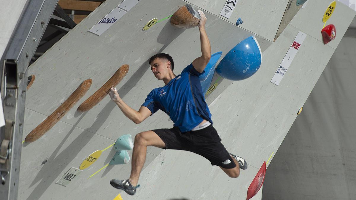 Pruebas clasificatorias de ‘boulder masculino’ para el campeonato de Europa de escalada