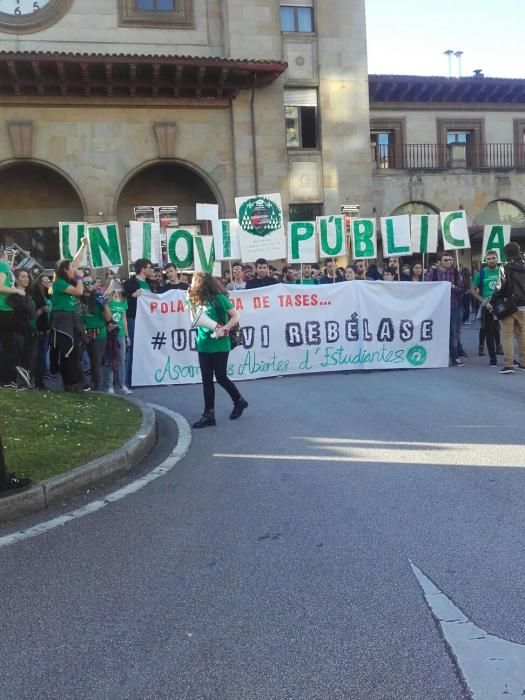 Manifestación contra la LOMCE en Oviedo