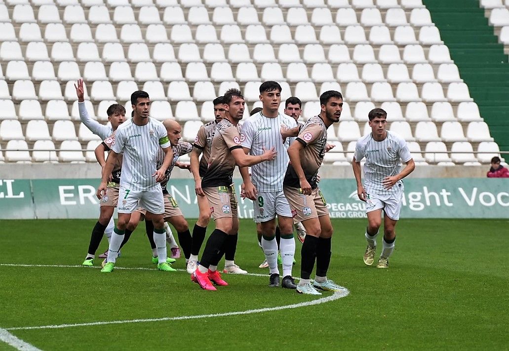 Las imágenes del Córdoba CF B-Ciudad de Lucena