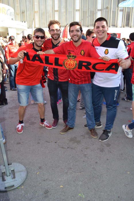 Afición del Mallorca antes del partido