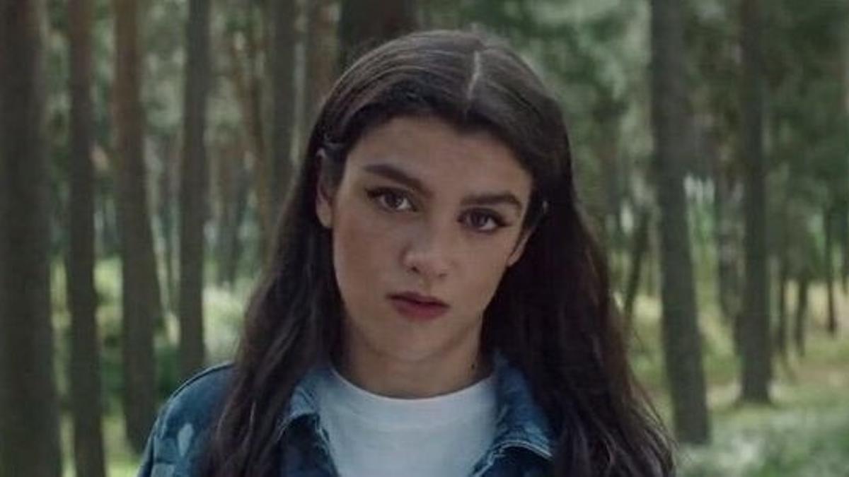 Amaia Romero en el anuncio de la DGT