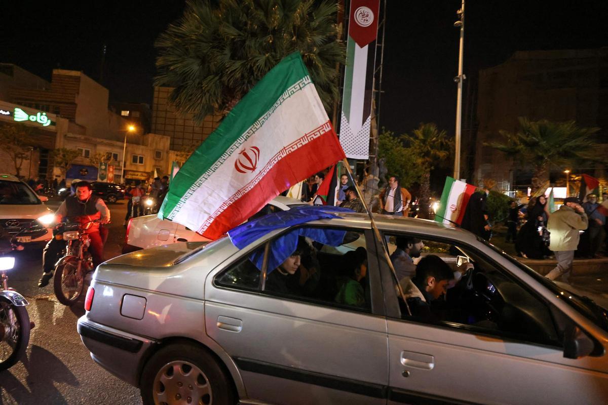 Irán celebra el ataque sobre Israel