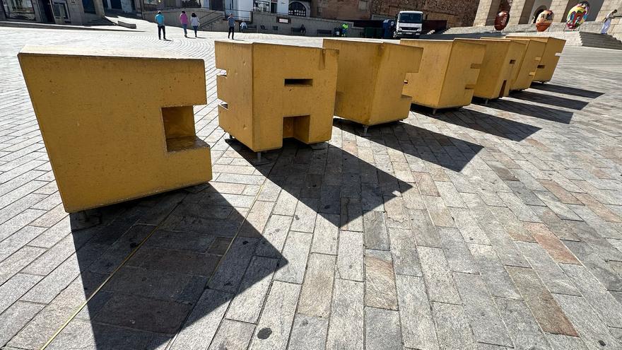 El sendero de las siete letras: plaza Mayor de Cáceres