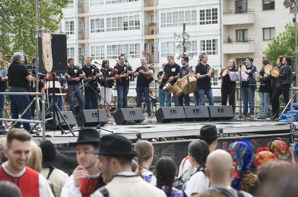 Os Castros celebra su Festival de Música do País