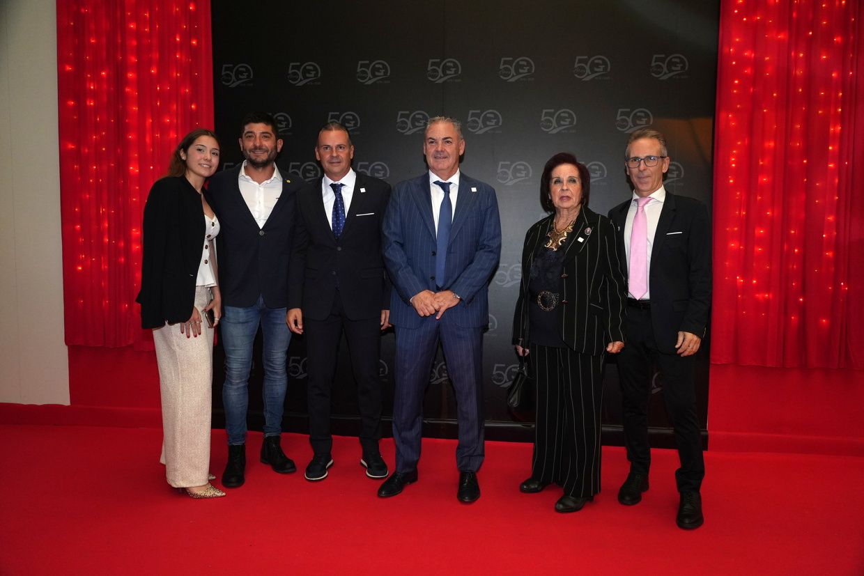 Galería de fotos de la gala del 50º aniversario de Grúas Tomás en Vila-real