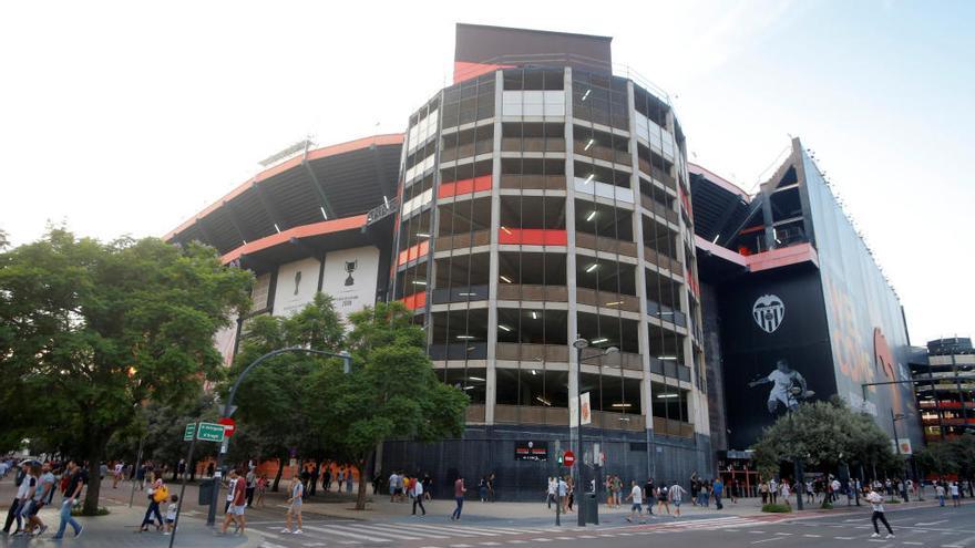 Lim decidirá sobre las ofertas de los terrenos de Mestalla