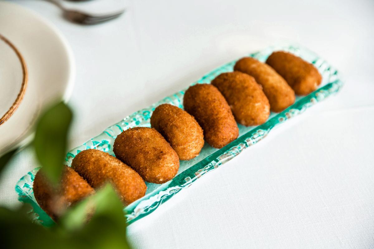 Croquetas de jamón ibérico de bellota en Candado Beach