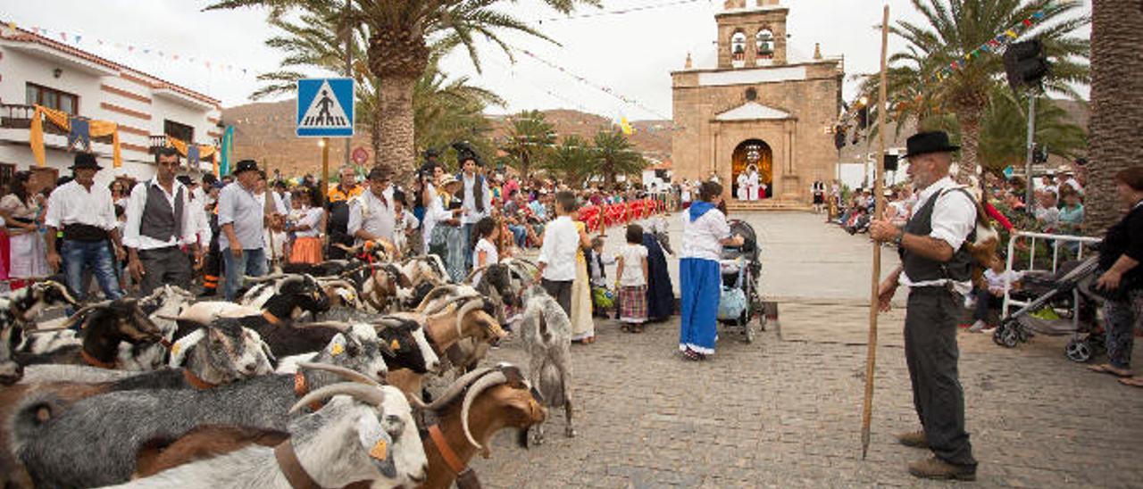 Interior impone estrictas medidas de seguridad para las fiestas de La Peña