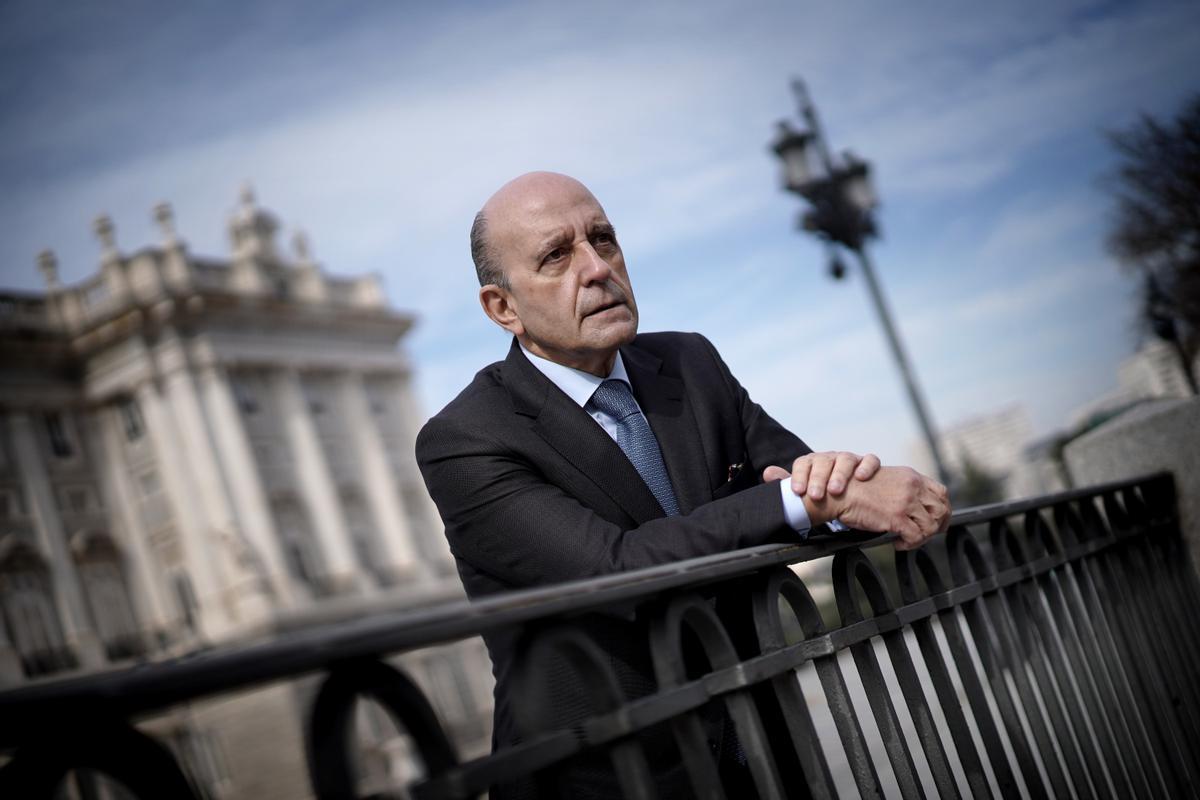 «S’està intentant una nova regularització fiscal del rei emèrit» «S’està intentant una nova regularització fiscal del rei emèrit»