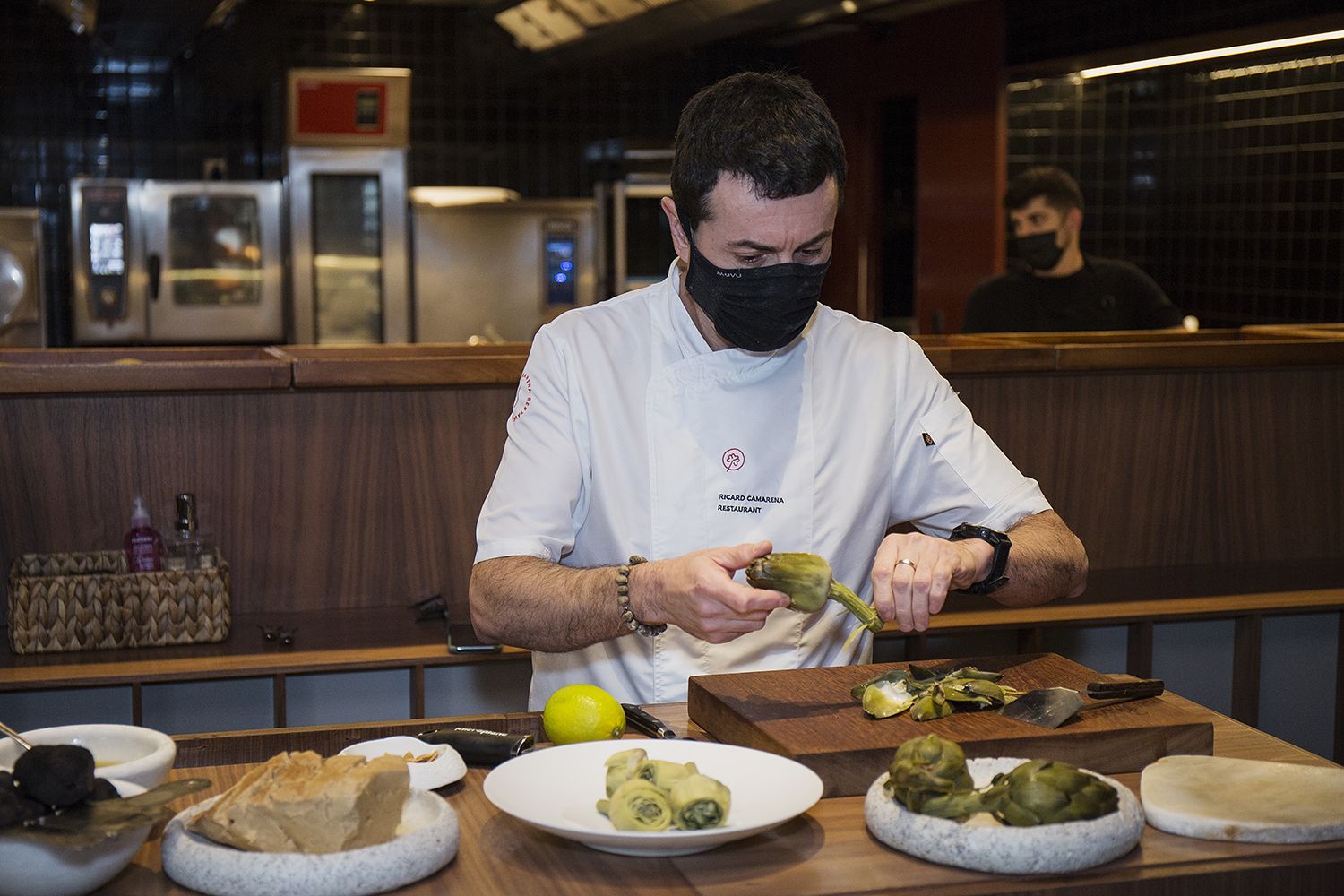 El chef Ricard Camarena comparte una sencilla receta para hacer esta Navidad