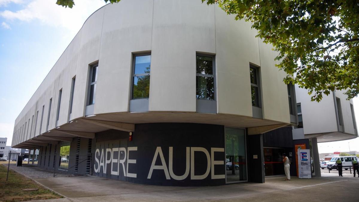 El centre Ferran Sunyer de Figueres.