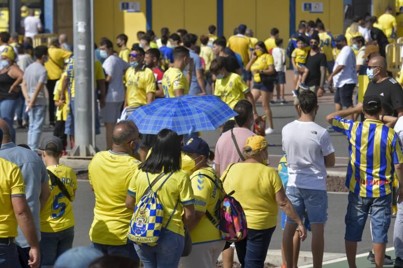 Ambiente durante el derbi en el Estadio de Gran Canaria