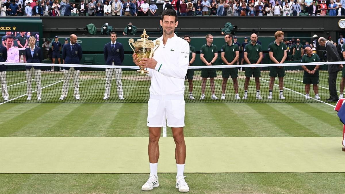 Djokovic gana el título y alcanza a Nadal y Federer