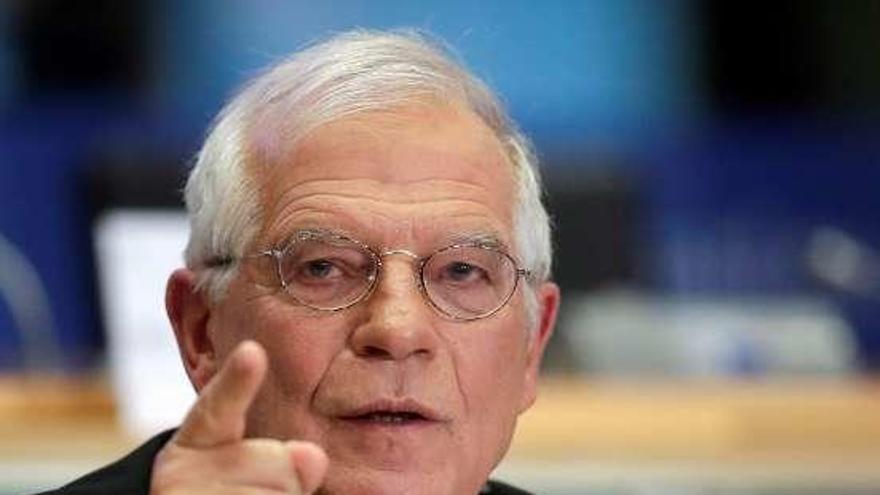 Borrell, durante su examen en la Eurocámara. // Efe