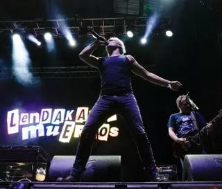 Lendakaris Muertos dará su último concierto en Galicia en el Revenidas