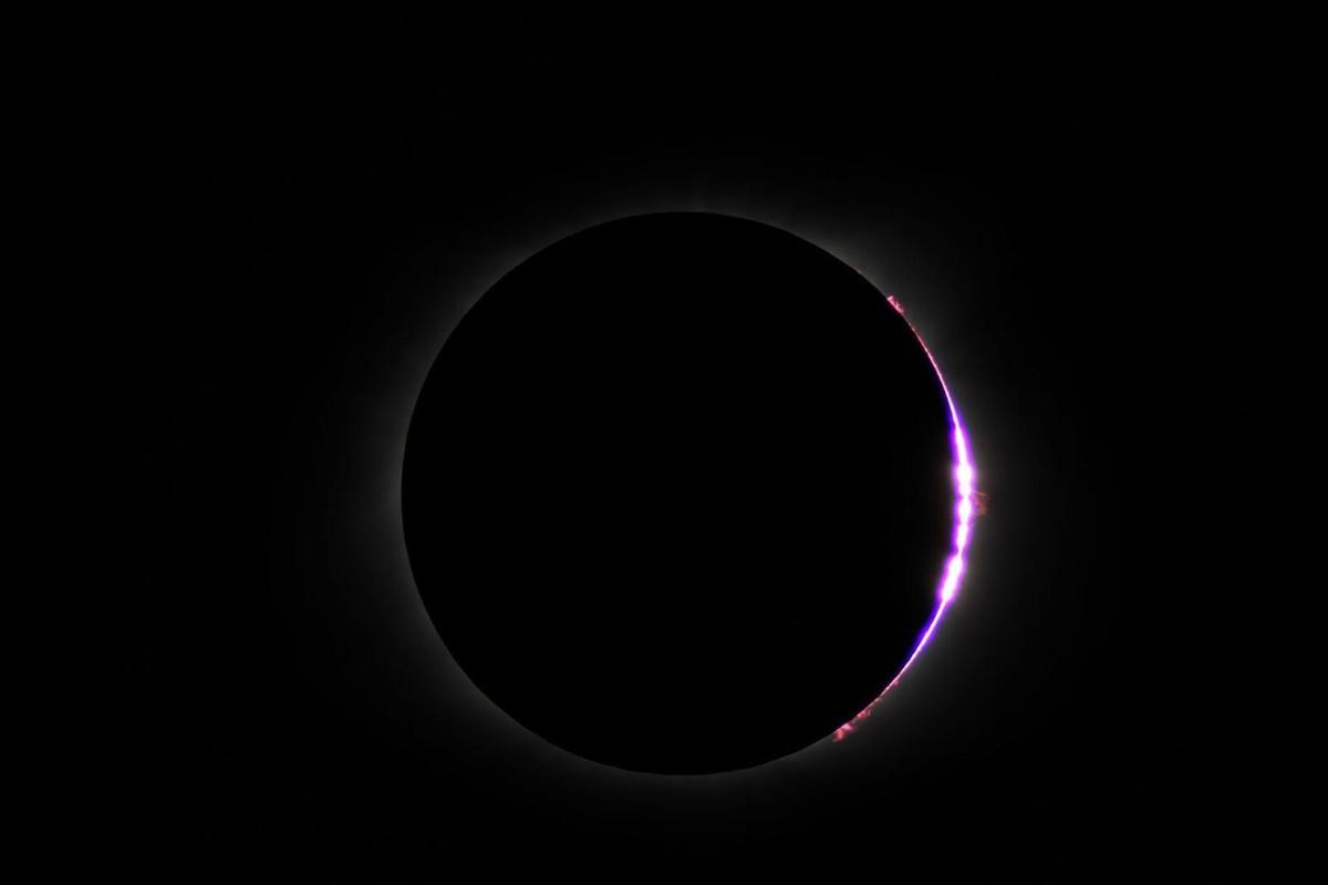 Perlas de Baily en el eclipse solar del 21 de agosto de 2017