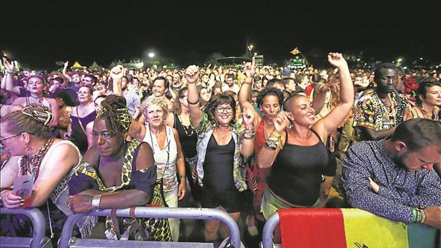 Amparanoia despide un Rototom con público de casi 100 países