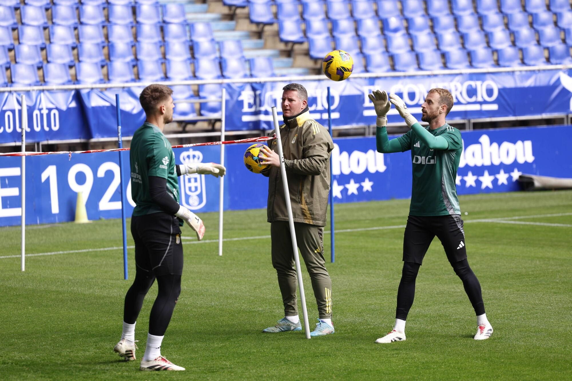 Primer entrenamiento de Paunovic en el Real Oviedo