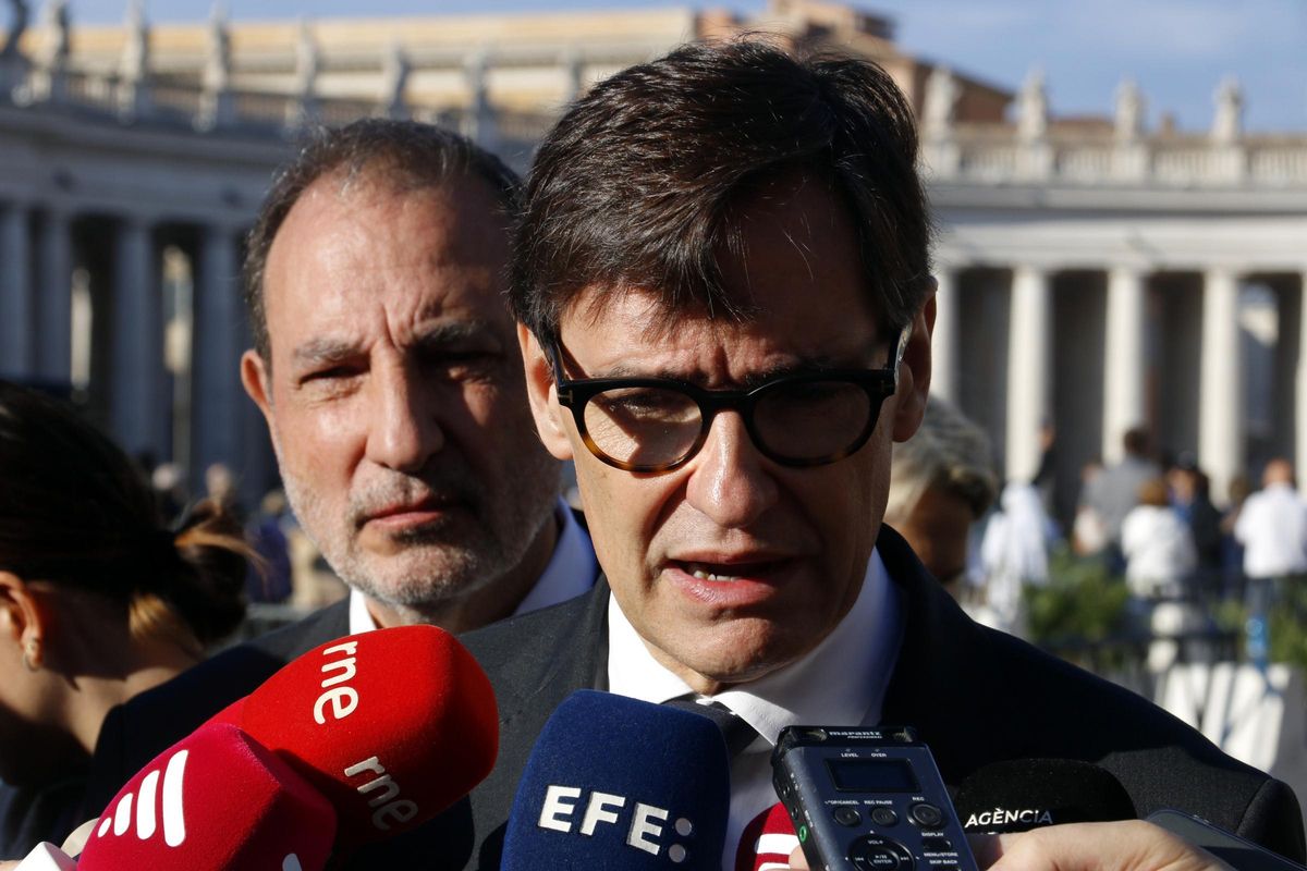 Illa visita Roma y se reúne con el papa León XIV