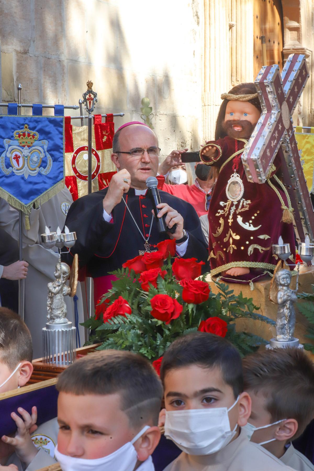 Procesión de los alumnos del colegio Nuestra Señora del Carmen de Orihuela