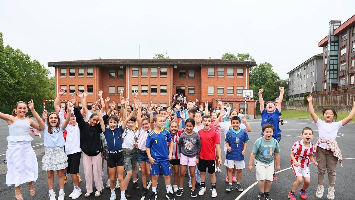 En imágenes: las fiestas de fin de curso en algunos colegios de Avilés