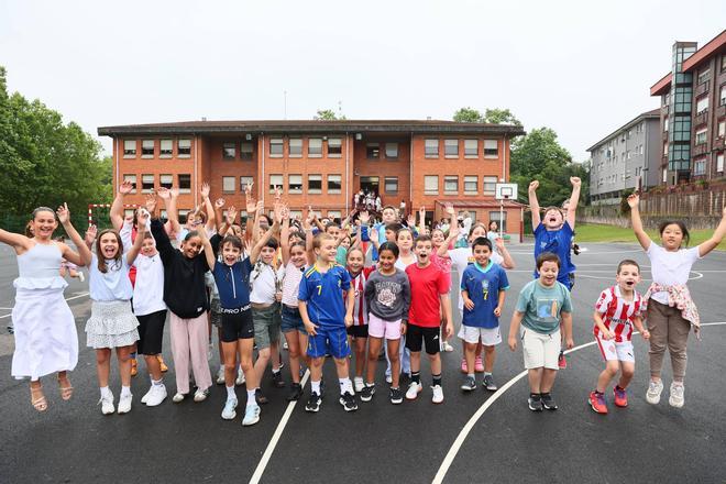 Las fiestas de fin de curso en algunos colegios de Avilés