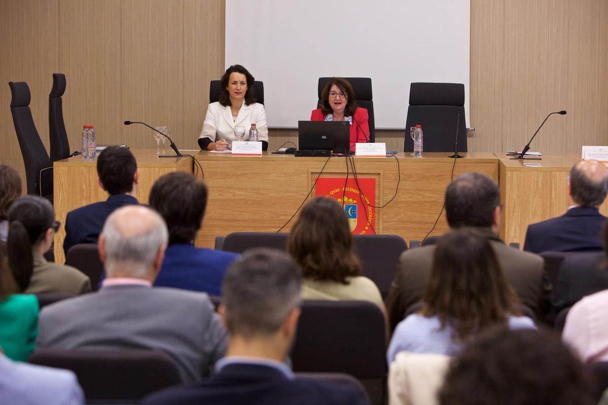 El congreso fue inaugurado la rectora de la UA, Amparo Navarro, y la directora del encuentro científico, la catedrática Aurora Ribes.