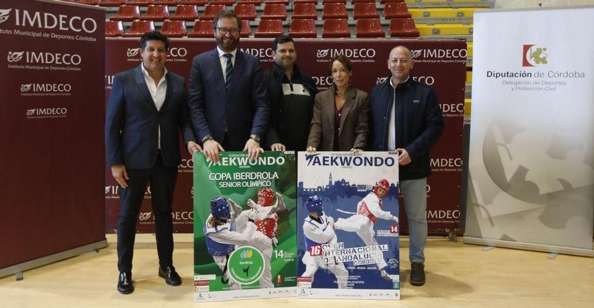 Sebastián del Rey, Antonio Martín, Ismael Bernabal, Marián Aguilar y José Toledano, en la presentación del Open Internacional de Andalucía de taekwondo.