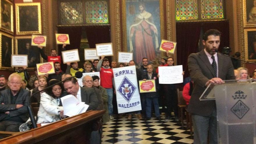 Antoni Sampol, de la asociación de comercio de la PIMEM, ha intervenido en el pleno.