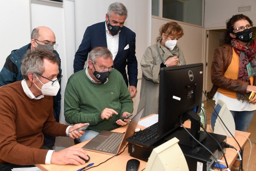 El equipo de Luis Serra celebra la victoria en las elecciones de la ULPGC