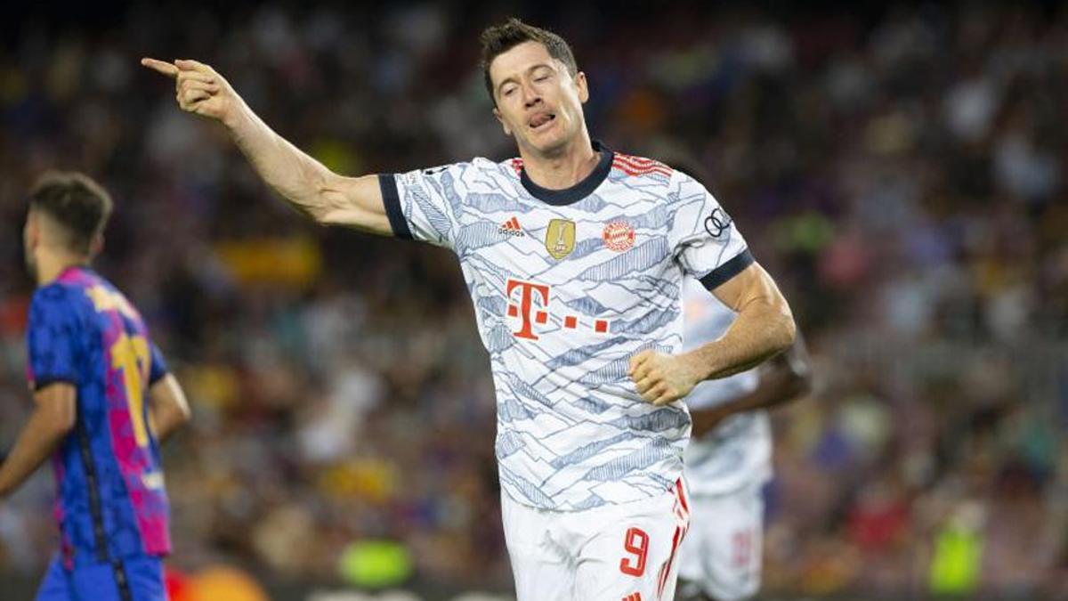 Así fue el doblete de Lewandowski en el Camp Nou