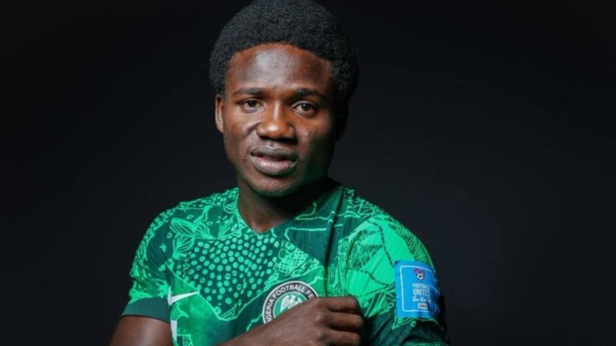 Daniel Bameyi, capitán de la selección de Nigeria sub-17.