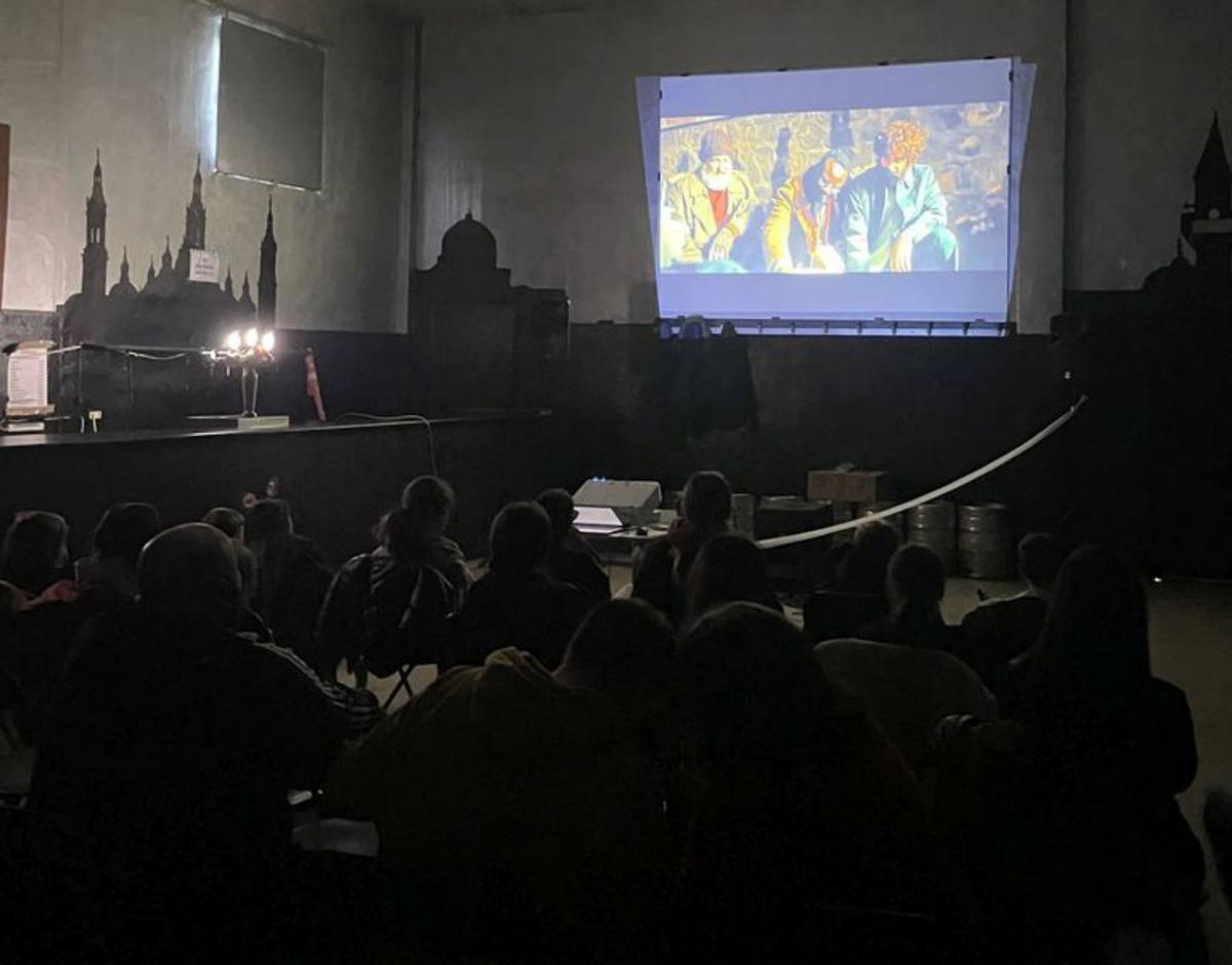 Se proyectó una película  dirigida la público infantil.  | SERVICIO ESPECIAL