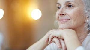 ¿Qué relación existe entre la menopausia y la salud dental?
