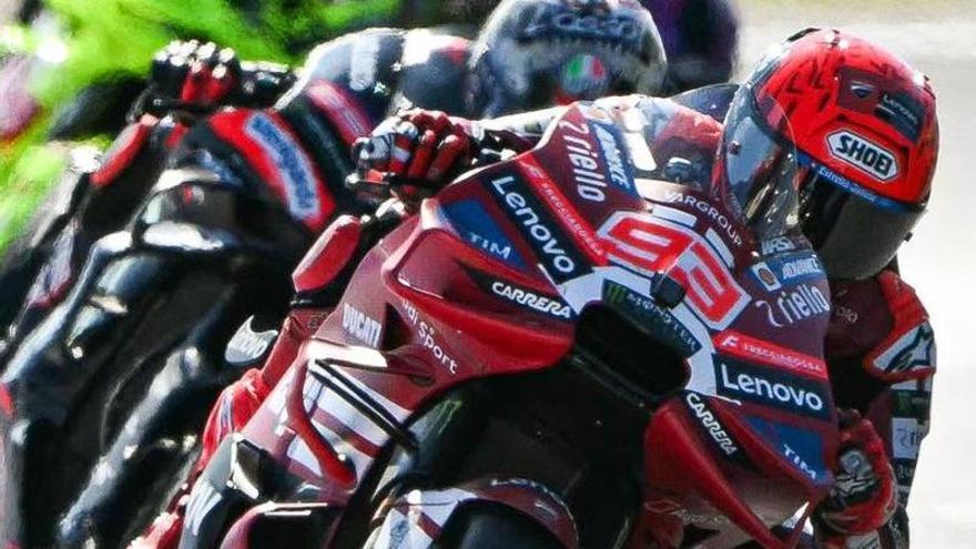 Márquez dona una lliçó magistral a Bezzecchi
